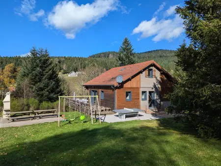Chalet familial confortable avec spa, proche Gérardmer et station de ski, idéal été et hiver. - Photo 21