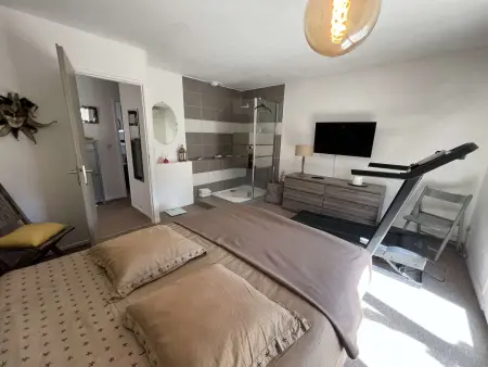 Maison avec Piscine Privée, Proche Plage et Commerces, Jardin et Terrasse, 6 Pers - Photo 14