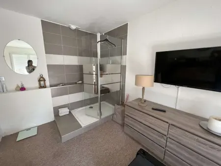 Maison avec Piscine Privée, Proche Plage et Commerces, Jardin et Terrasse, 6 Pers - Photo 15
