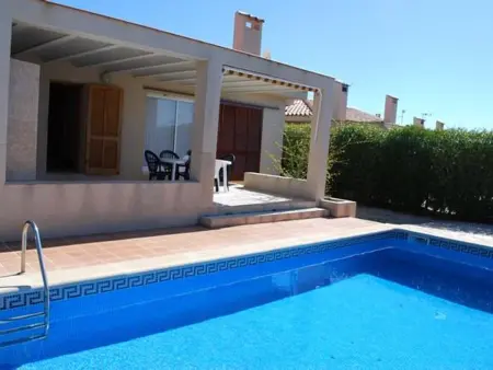 Villa avec Piscine près de la Mer – 4 Ch, 2 Sdb, BBQ, Jardin, Près du Port et Plages - Photo 2