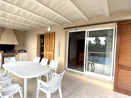 Villa avec Piscine près de la Mer – 4 Ch, 2 Sdb, BBQ, Jardin, Près du Port et Plages - Photo 6