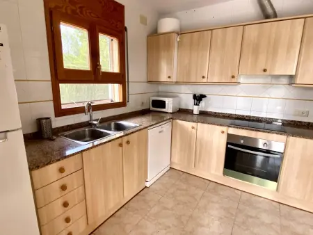 Villa avec Piscine près de la Mer – 4 Ch, 2 Sdb, BBQ, Jardin, Près du Port et Plages - Photo 10