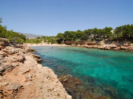 Villa avec Piscine près de la Mer – 4 Ch, 2 Sdb, BBQ, Jardin, Près du Port et Plages - Photo 18