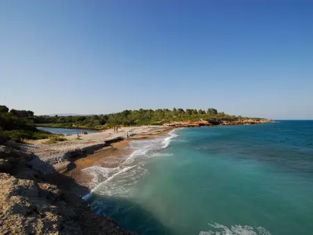 Villa avec Piscine près de la Mer – 4 Ch, 2 Sdb, BBQ, Jardin, Près du Port et Plages - Photo 25