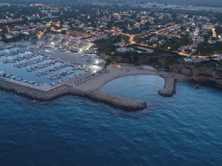 Villa avec Piscine près de la Mer – 4 Ch, 2 Sdb, BBQ, Jardin, Près du Port et Plages - Photo 29