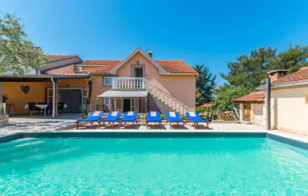 Maison 5 personnes à Sveti Filip i Jakov - Photo 8