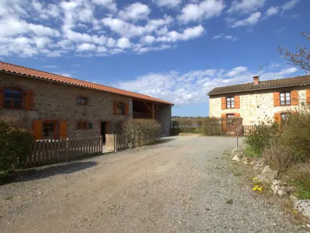 Gîte spacieux avec terrasse, nature et animaux acceptés - Photo 17
