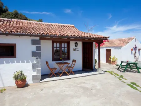 Petit Paradis à Icod de los Vinos: Casa el Mirlo avec Piscine Chauffée et Jardin Écologique - Photo 2