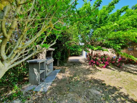 Roco Aigle, Maison familiale avec piscine et bain à remous - Photo 24