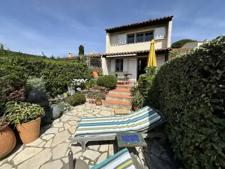 Mas 2 chambres avec vue mer, piscine, Wi-Fi, Maison 4 personnes à La Croix Valmer - Photo 2