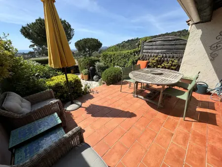 Mas 2 chambres avec vue mer, piscine, Wi-Fi, Maison 4 personnes à La Croix Valmer - Photo 4