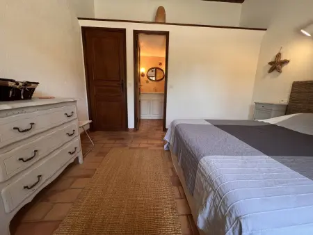 Maison 4 chambres avec piscine, jardin arboré & plage à 600m - La Croix-Valmer - Photo 9