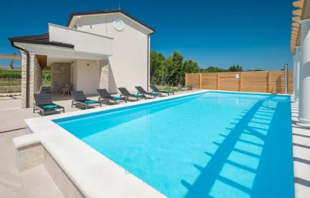Maison 8 personnes à Buje - Photo 1