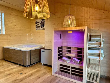 Luxe et sérénité : jacuzzi, sauna, piscine chauffée, home-cinéma et plus près du Mans - Photo 2