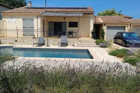 Ferienhaus in Vaison-la-Romaine, Maison à Vaison-la-Romaine avec Piscine - Photo 1