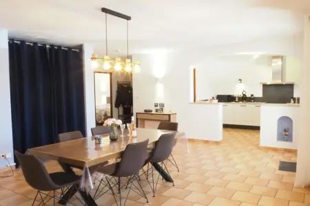 Ferienhaus in Vaison-la-Romaine, Maison à Vaison-la-Romaine avec Piscine - Photo 5