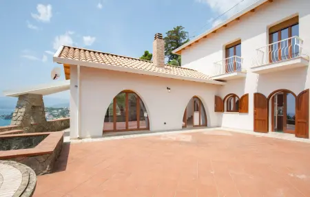 Maison 7 personnes à Staletti - Photo 1