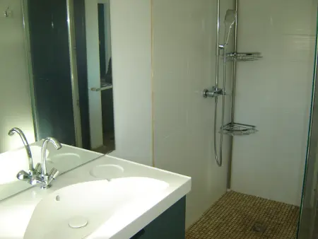 Maison moderne 6 pers, près de la plage, avec WIFI et animaux admis - Photo 6