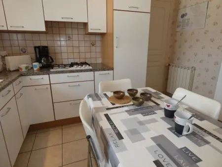 Maison spacieuse avec jardin clos, animaux acceptés, près des plages - Photo 8