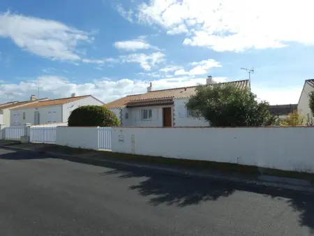 Maison spacieuse avec jardin clos, animaux acceptés, près des plages - Photo 33