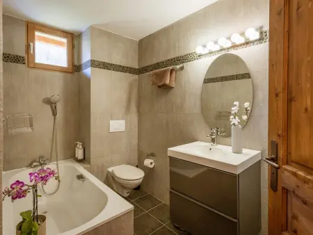 Chalet 6 pièces pour 12 personnes avec parking et animaux admis - Photo 9
