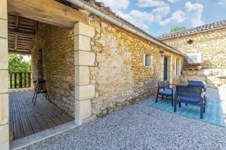 Gîte 2, Ferme rénovée à Soturac avec piscine - Photo 8