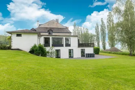 Villa Savoyarde, Villa dans les Ardennes avec Sauna et Jacuzzi - Photo 2