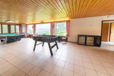 Villa Savoyarde, Villa dans les Ardennes avec Sauna et Jacuzzi - Photo 4