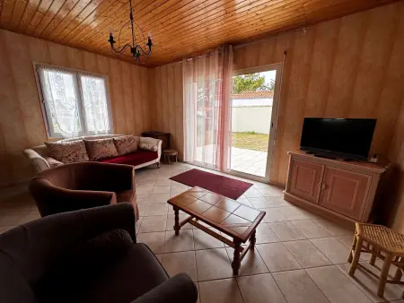 Maison spacieuse 3 chambres avec jardin clos - Animaux admis, parking disponible - Photo 1