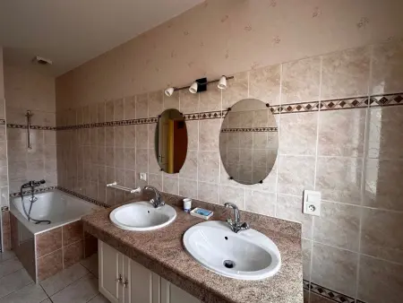 Maison spacieuse 3 chambres avec jardin clos - Animaux admis, parking disponible - Photo 3