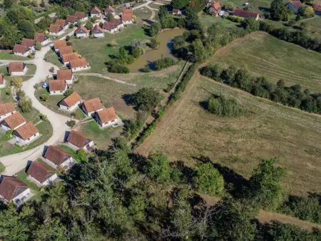 Lac Bleu 34, Belle maison dans un parc avec piscine - Photo 4