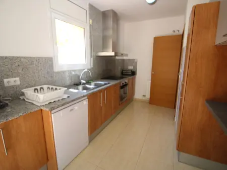 Maison Spacieuse à Grifeu près de la Plage, Maison 7 personnes à Llançà - Photo 9