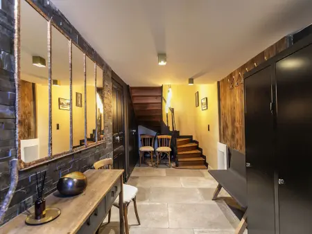 Maison spacieuse au centre de Cauterets, avec terrasse, garage, et proche commodités et télécabines. - Photo 9