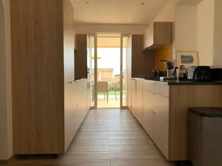 Villa de Luxe Rénovée avec Piscine, 4 Chambres, à 5 Minutes de la Plage - Photo 8