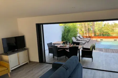 Résidence Les Jardins d'Eve - Solenzara // Type F2 - 2 Erw und  2 Kinder bis 12 J, Maison de ville avec piscine privée à Solenzara - Photo 3