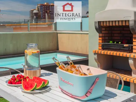 Appartement 3 étages avec terrasse et piscine, à 250 m de la plage de Palamós - Photo 2