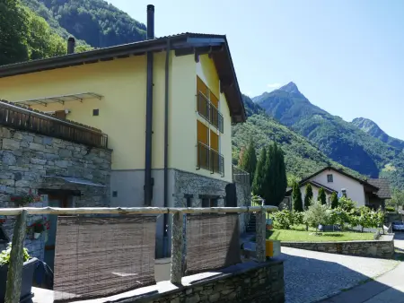 Open Space with Patio  Lety, Appartement 2 personnes à Malvaglia - Photo 13
