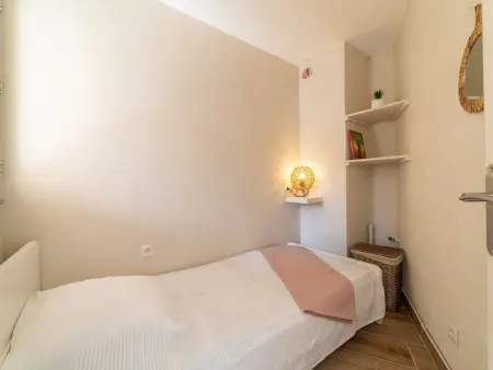 Le Zodiaque II, Appartement 5 personnes à Hyères - Photo 12