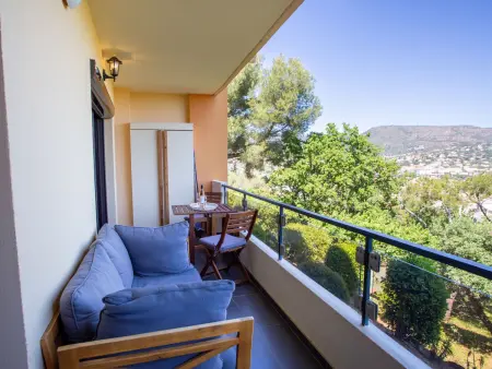 Un autre jour ensoleillé, Appartement 2 personnes à Bormes les Mimosas - Photo 2