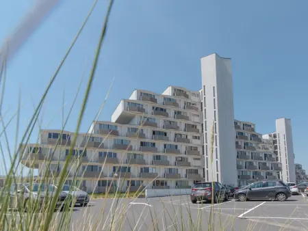 Maya - Parking and distant view, Appartement 5 personnes à De Haan - Photo 12