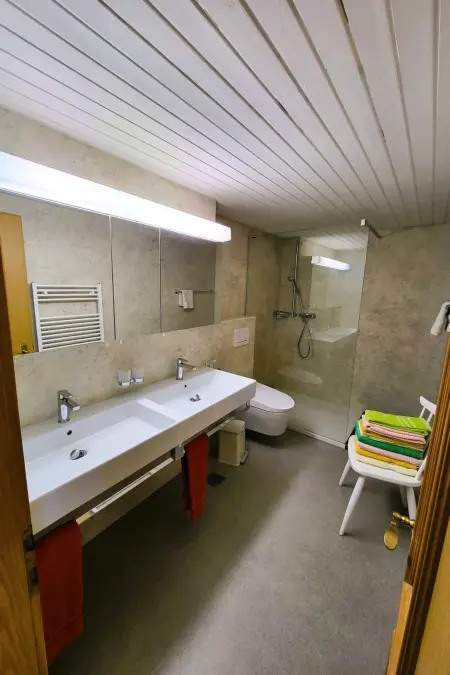 Lilo/4-Zimmer, Appartement 6 personnes à Beatenberg - Photo 6