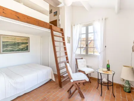 Château de la Madrague, Appartement 2 personnes à Saint Cyr sur Mer La Madrague - Photo 4