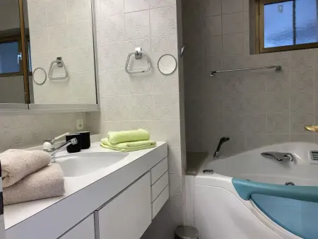 Lakeview, Appartement 5 personnes à Brissago - Photo 11