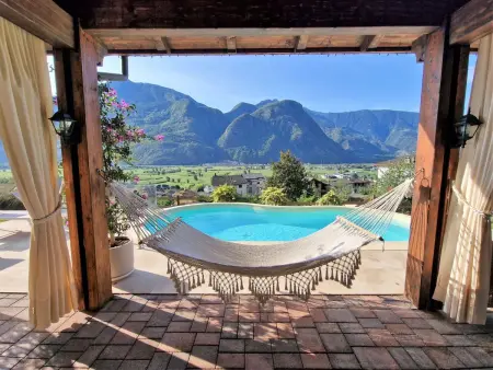 Valley View Pool Apartment, Appartement 5 personnes à Ardenno - Photo 4