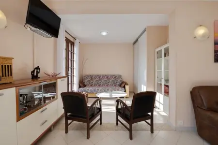 Home View & Pool, Charmant Appartement avec Piscine - Photo 13
