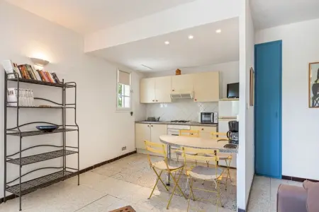 LE DALI, Appartement dans un bel immeuble avec piscine - Photo 9