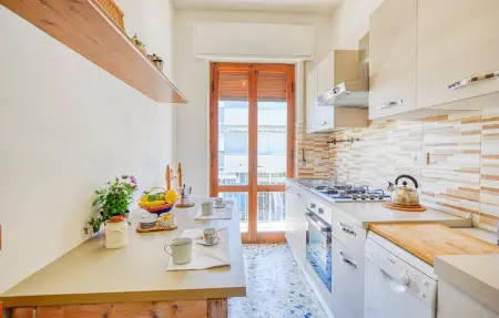 Appartement 7 personnes à Viareggio - Photo 2