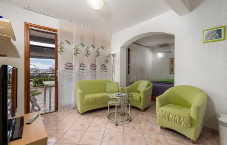 Appartement 3 personnes à Karlobag - Photo 2