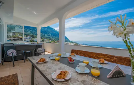 Appartement 8 personnes à Makarska - Photo 1