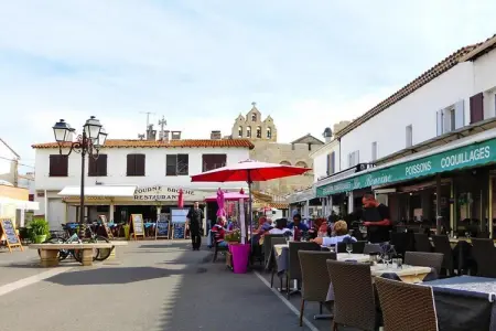 Doppelhaushälfte in Saintes-Maries-de-la-Mer, Maison Saintes-Maries Proche Plages - Photo 14